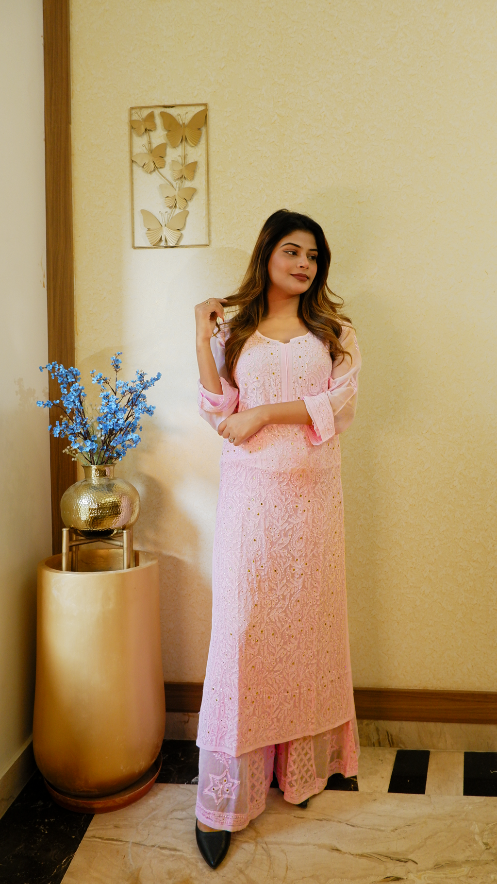 Gulabi Nazaakat