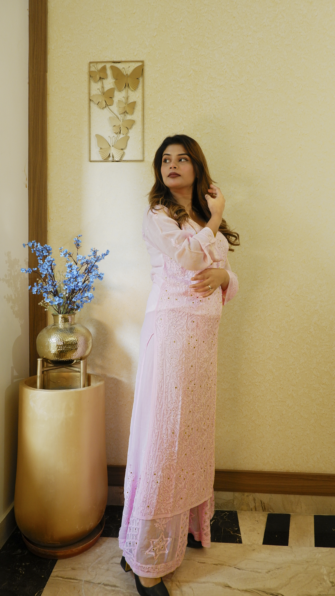 Gulabi Nazaakat